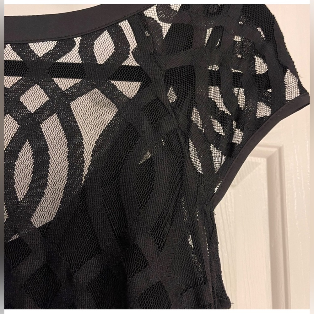 Jessica Simpson Black Mini ruffled Dress in a SZ 10 cap sleeves eyelet lined NEW - Picture 9 of 11